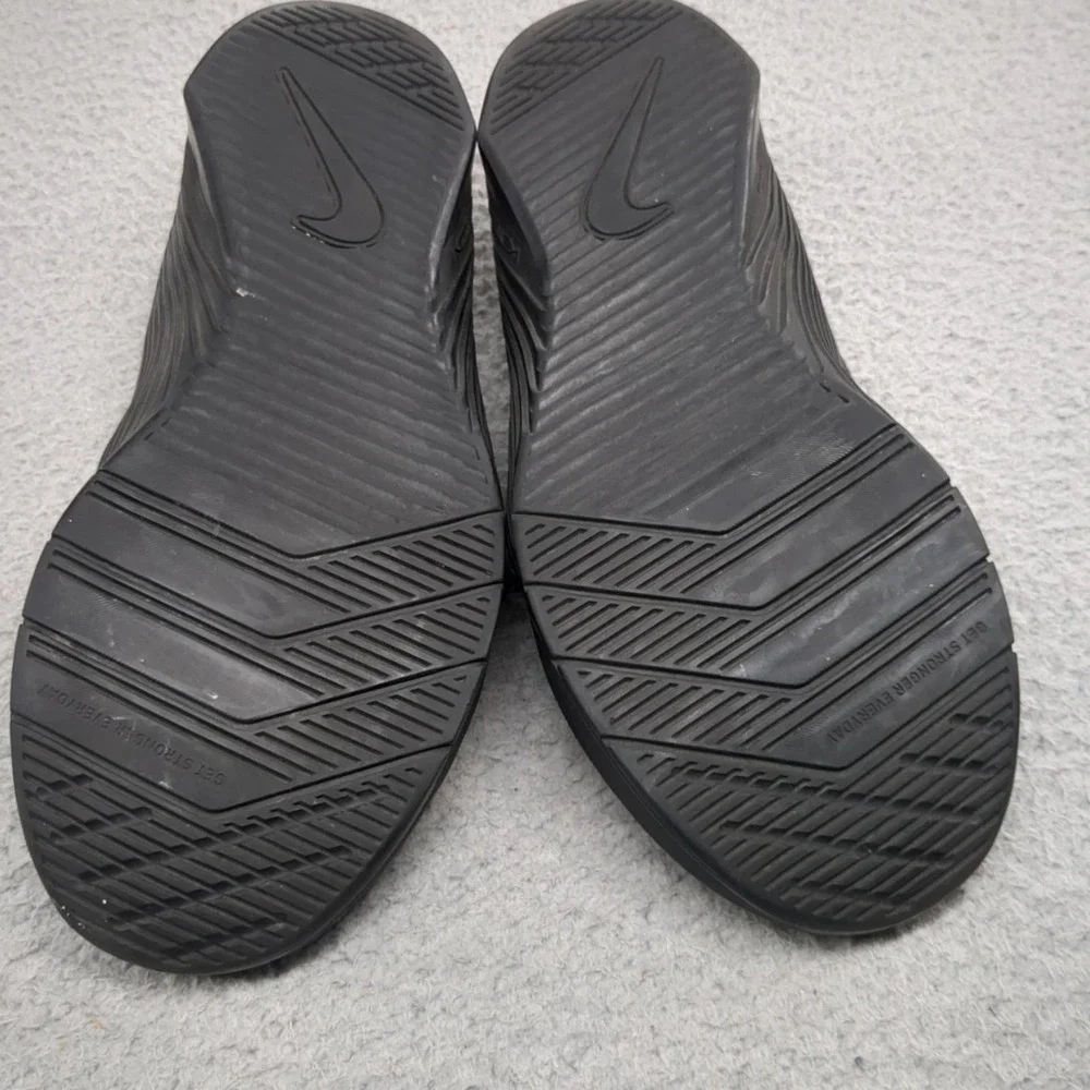 Nike Metcon 5 Shoes Womens Size 10 Black Copper Cross Training Gym AT3145-060